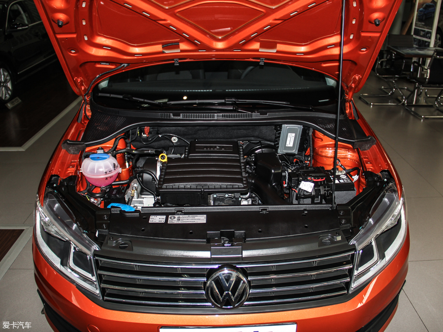 上汽大眾2015款桑塔納