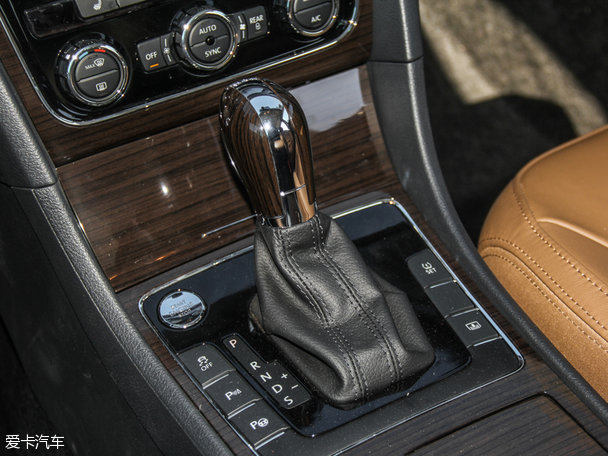 上汽大眾2015款帕薩特