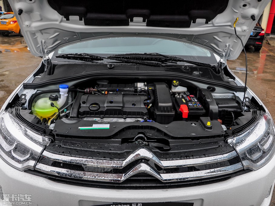 東風(fēng)雪鐵龍2015款C3-XR