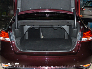 眾泰汽車2016款眾泰Z700