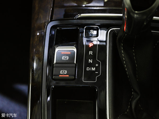 眾泰汽車2015款眾泰Z700