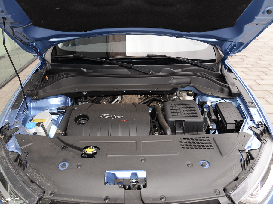 眾泰汽車2016款眾泰SR7