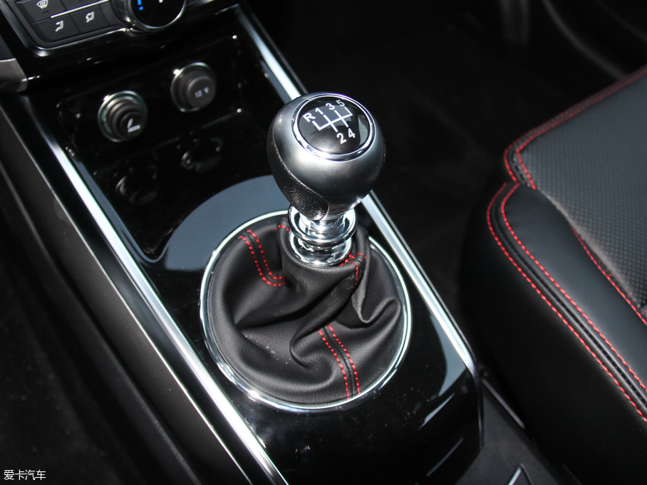 眾泰汽車2016款大邁X5