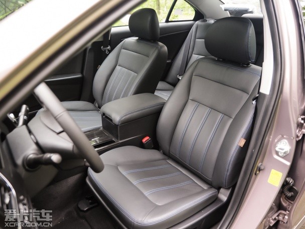 力帆汽車2015款力帆820