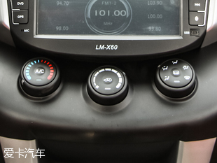 力帆汽車2015款力帆X60