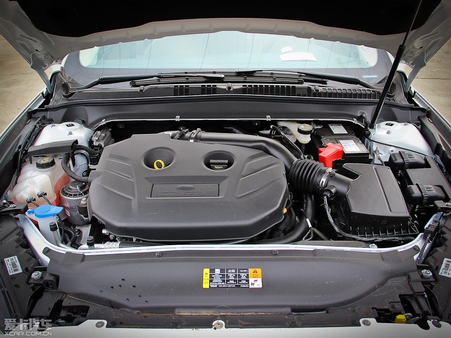 長安福特2013款新蒙迪歐