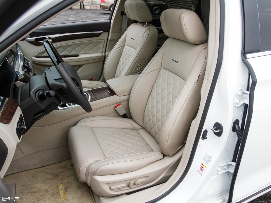 廣汽乘用車2016款傳祺GA8