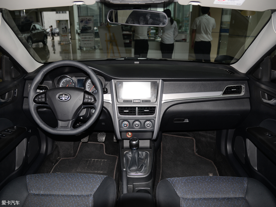 奔騰2016款奔騰B30
