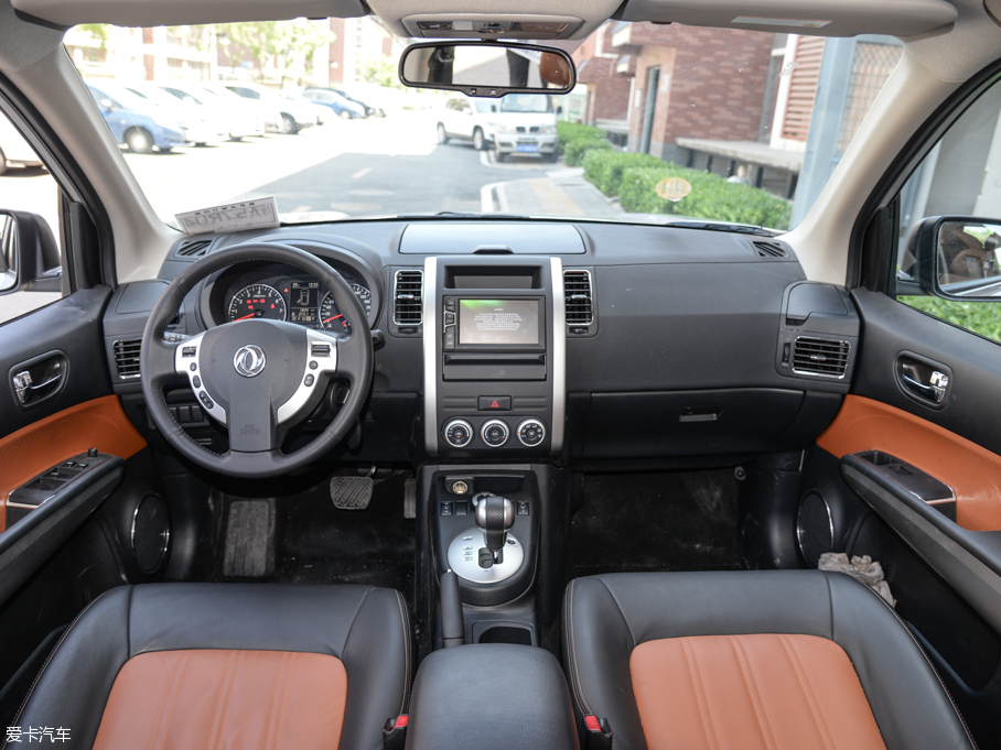 東風(fēng)風(fēng)度2016款MX6