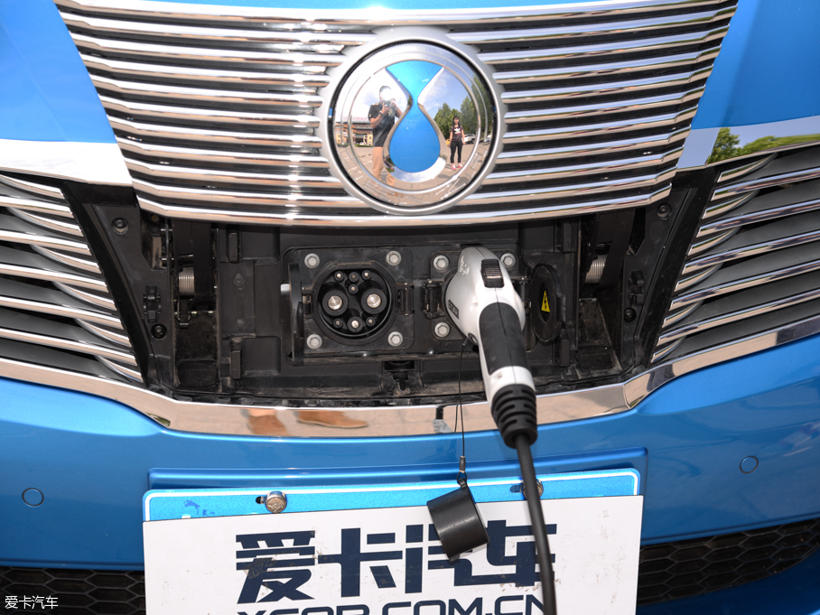 比亞迪戴姆勒2014款騰勢