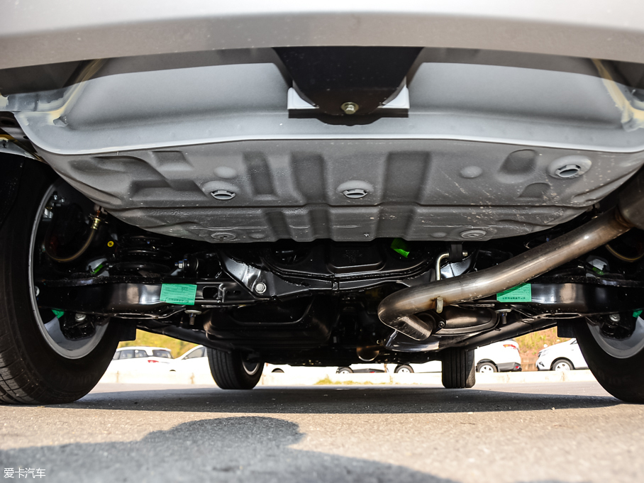 北汽幻速2016款幻速S6