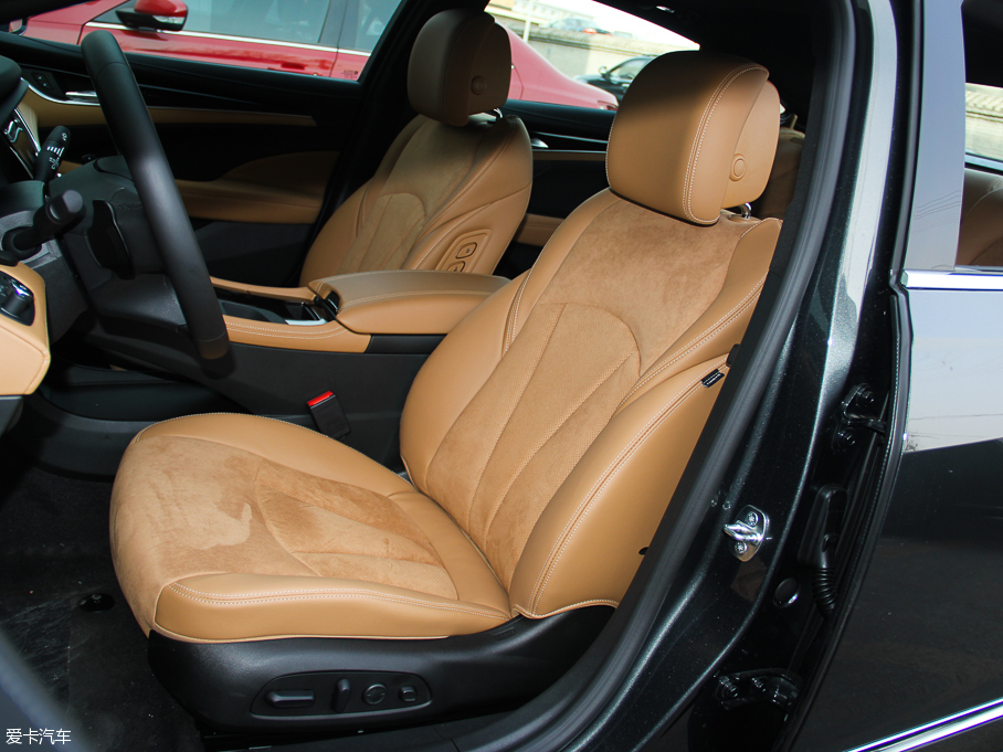 上汽通用別克2016款君越