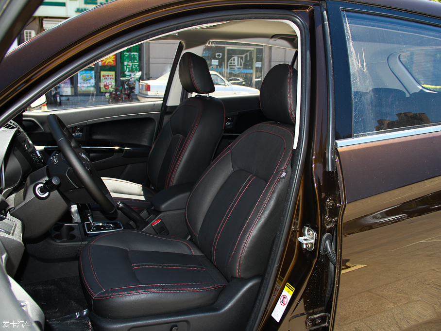 陸風(fēng)汽車2015款陸風(fēng)X5