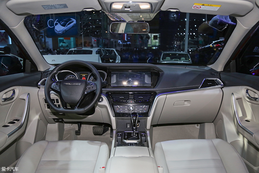 啟辰T902016成都車展靜評