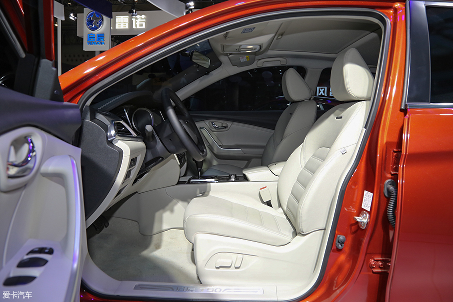 啟辰T902016成都車展靜評