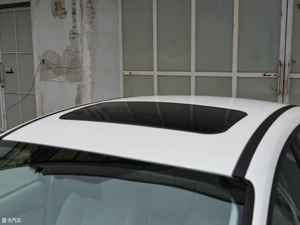 薦1.0T自動(dòng)超能風(fēng)尚型 全新福克斯導(dǎo)購