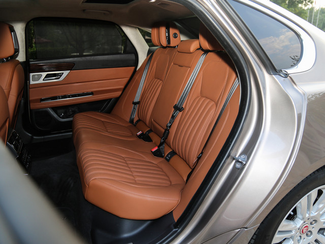 實拍奇瑞捷豹XFL