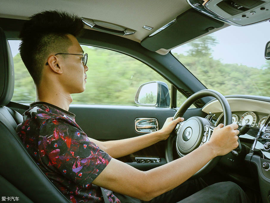 高富帥與魅影的私生活