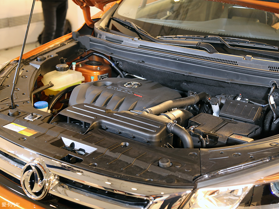 東風(fēng)風(fēng)神AX5內(nèi)飾解析