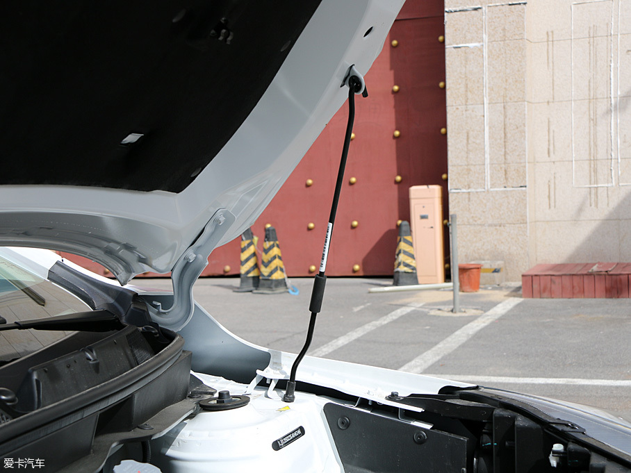 實拍2017款江淮瑞風S2