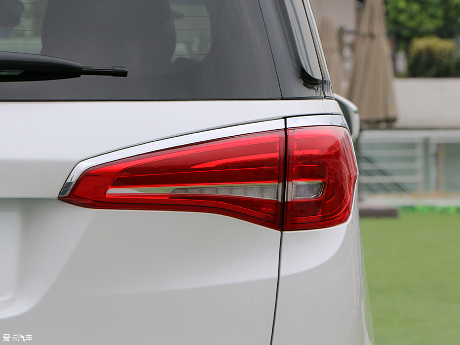 上汽通用別克全新一代GL8實拍