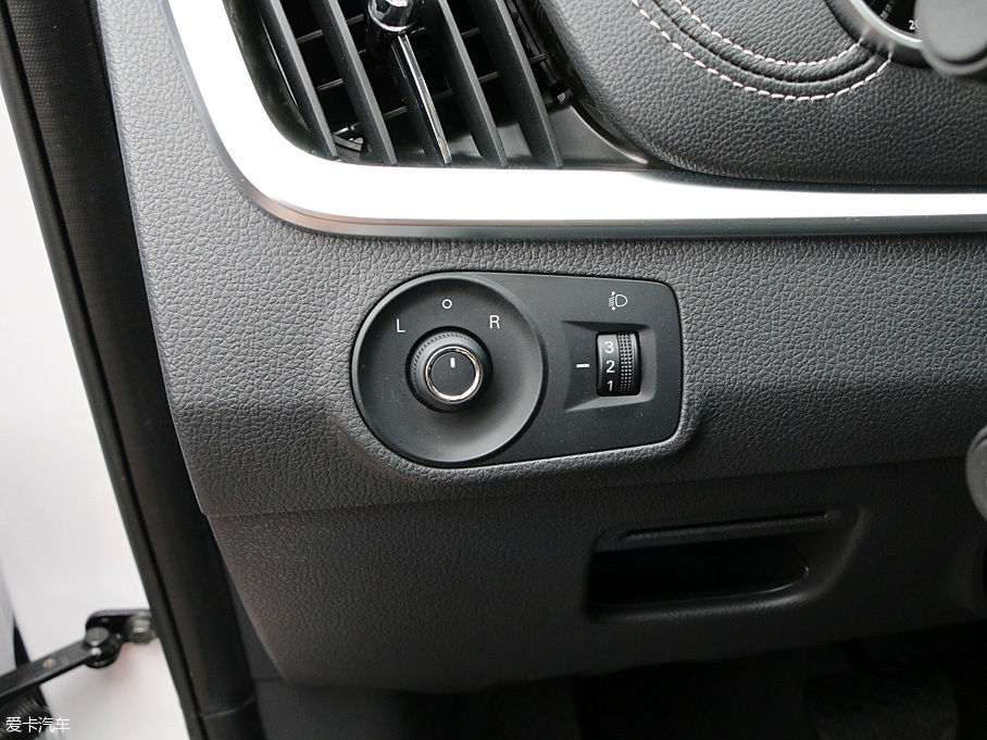 上汽榮威eRX5靜態體驗