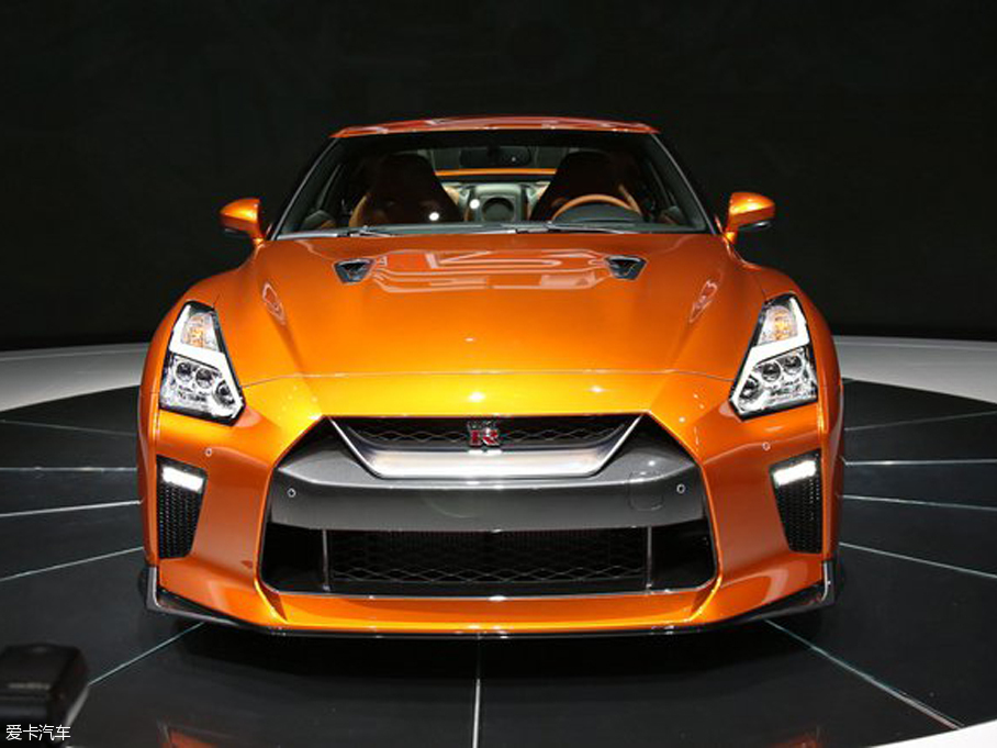 日产新款GT-R纽约车展发布 动力更强劲