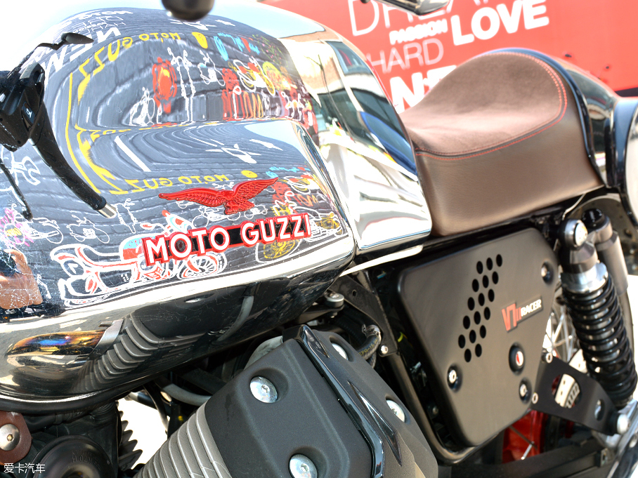 摩托古兹;moto guzzi;V7;复古;咖啡机车;大排量;街车