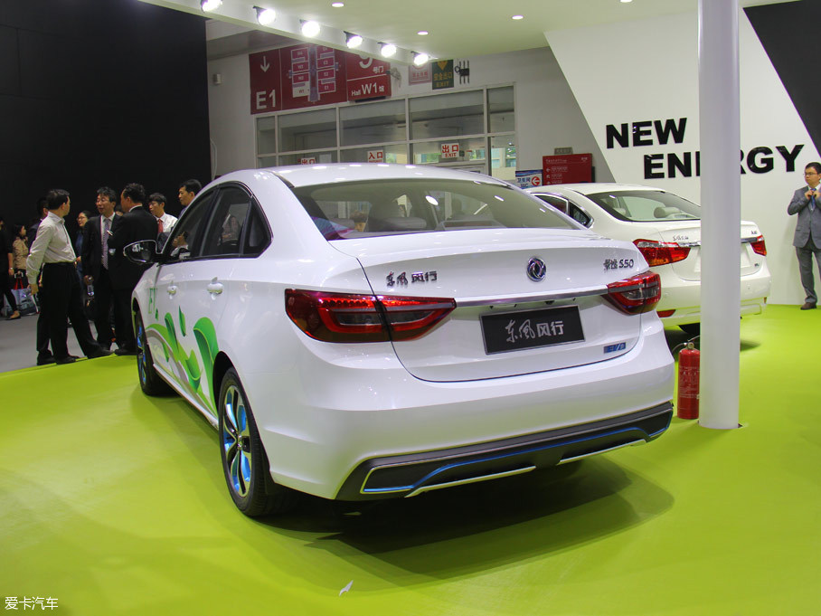 东风风行景逸S50 EV北京车展正式发布