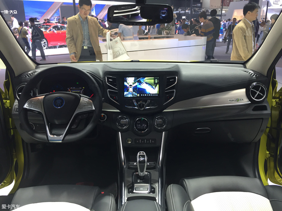 2016北京车展：比亚迪宋EV车型正式发布