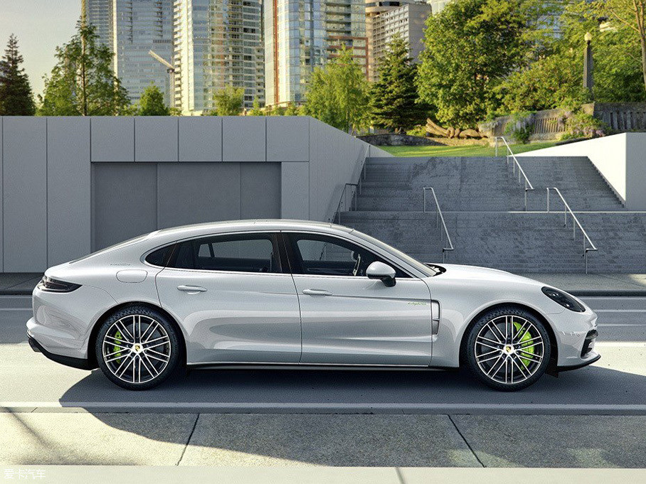 գʱݷȫPanamera Executive棩͵Ĺٷָۡ³ڱ׼泵ͻϼӳ150mmﵽ3100mm