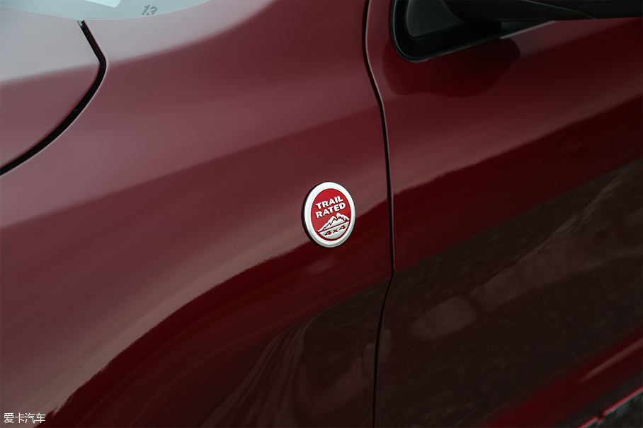 實拍Jeep大切諾基