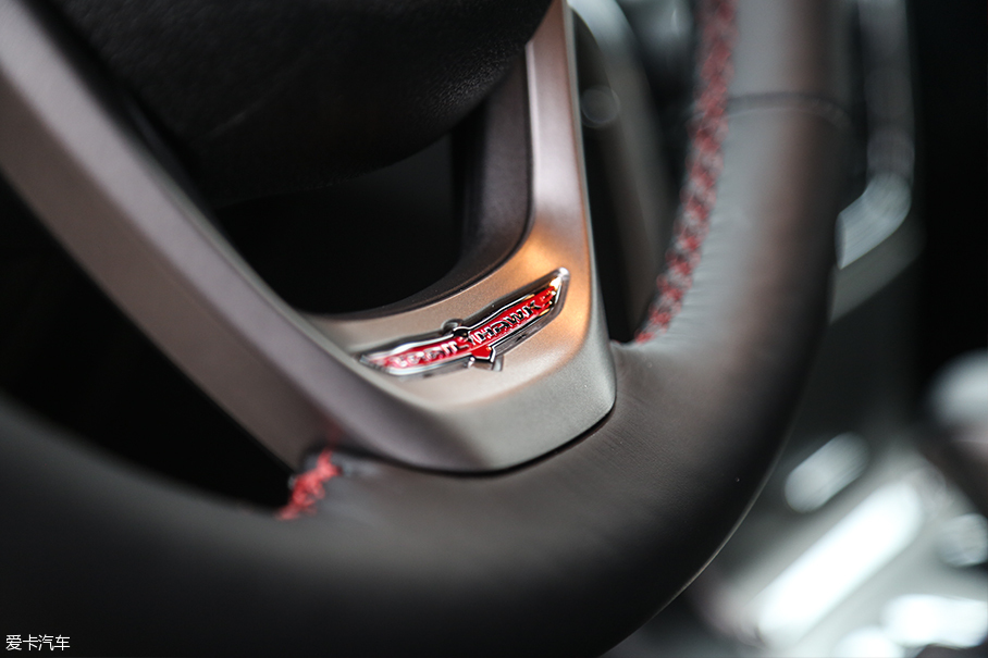 實拍Jeep大切諾基