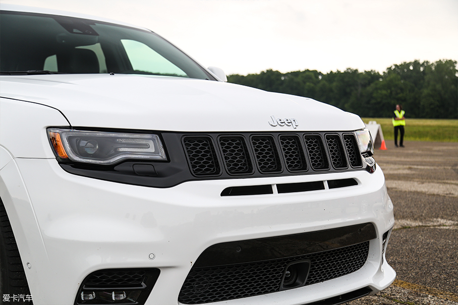 實拍Jeep大切諾基