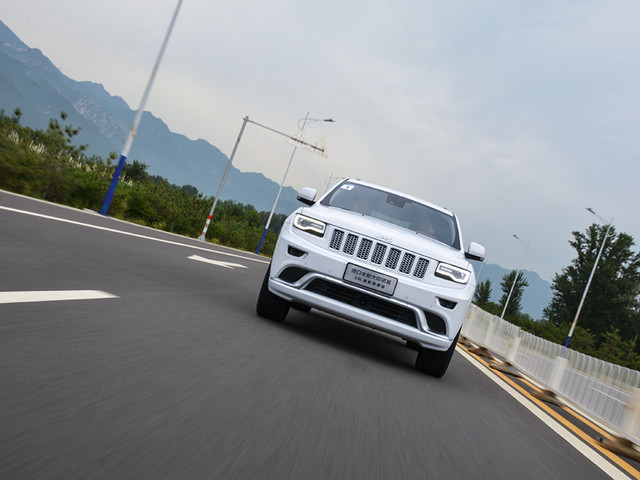 Jeep2017款大切诺基