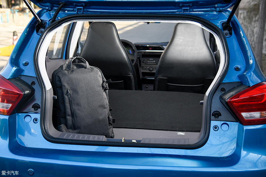 解讀北汽新能源EC180圖