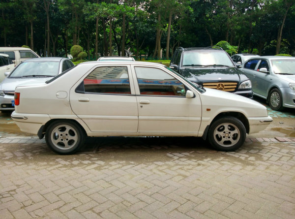 雪铁龙富康 2002年上牌