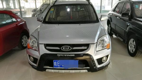 2010年上牌起亚狮跑