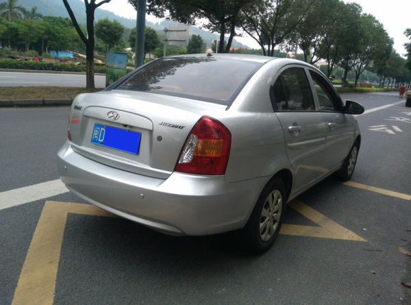 现代雅绅特 2009年上牌