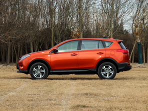 一汽丰田2015款RAV4