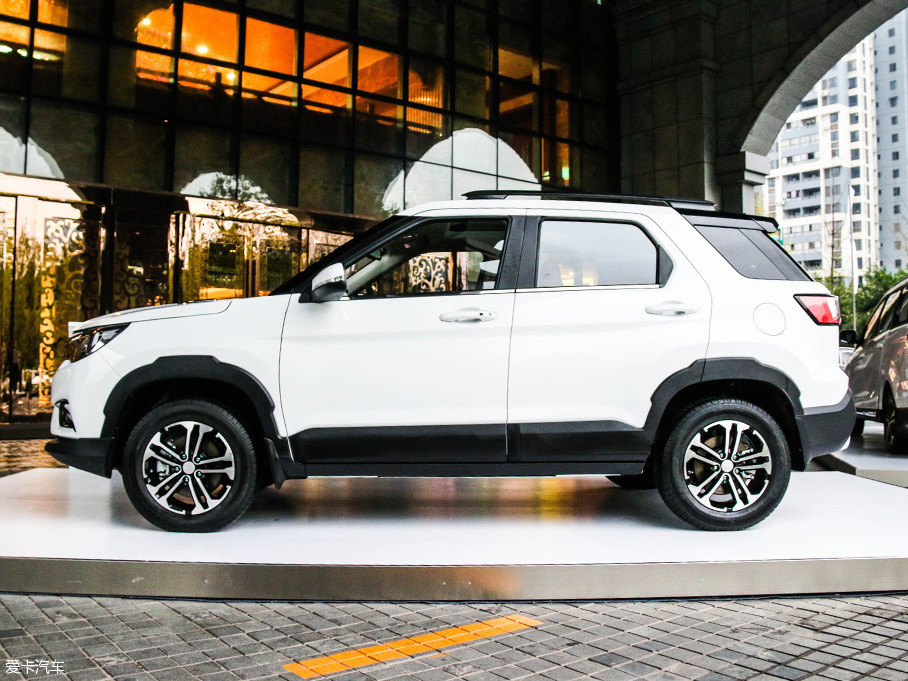 作为mpv身份入市的m3更像是延续北汽幻速所擅长的商用市场而推出的