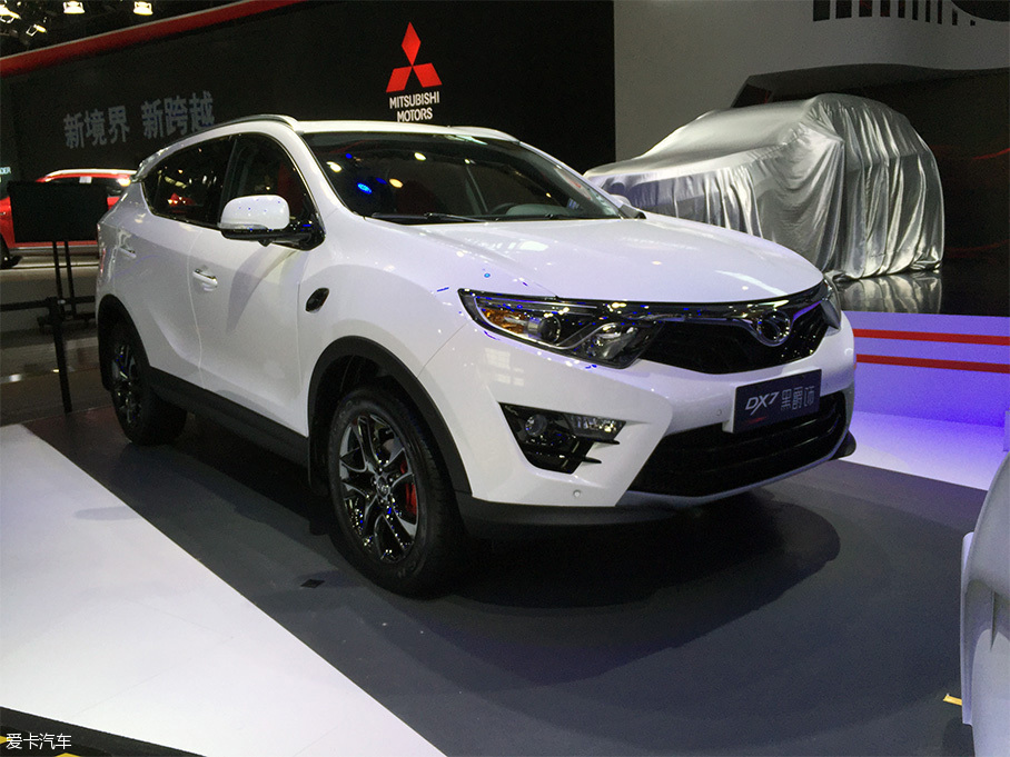 东南dx7黑爵饰版车展发布 个性定制化-爱卡汽车