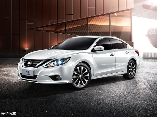 东风日产新款天籁官图发布 造型更时尚
