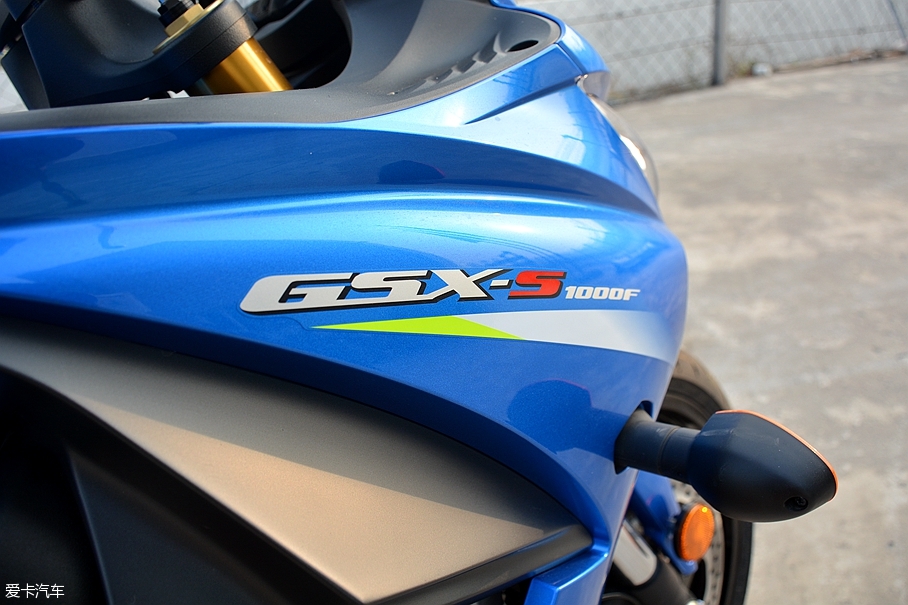铃木GSX-S1000F;铃木旅行跑车;SUZUKI GSX-S1000F