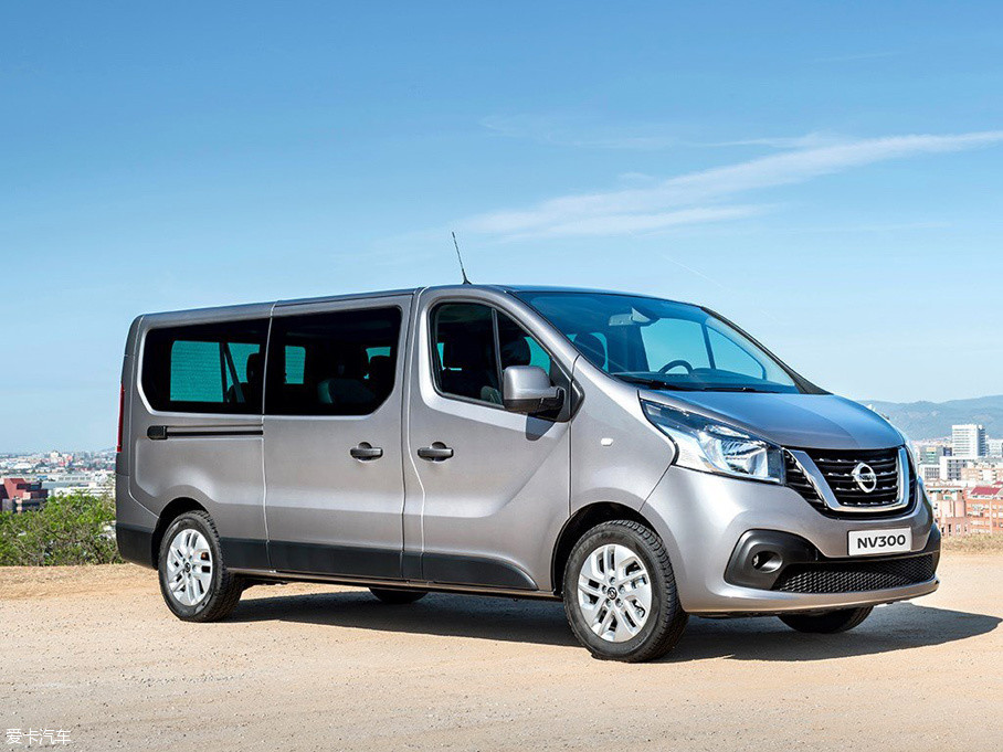 > 日产发nv300车型官图
